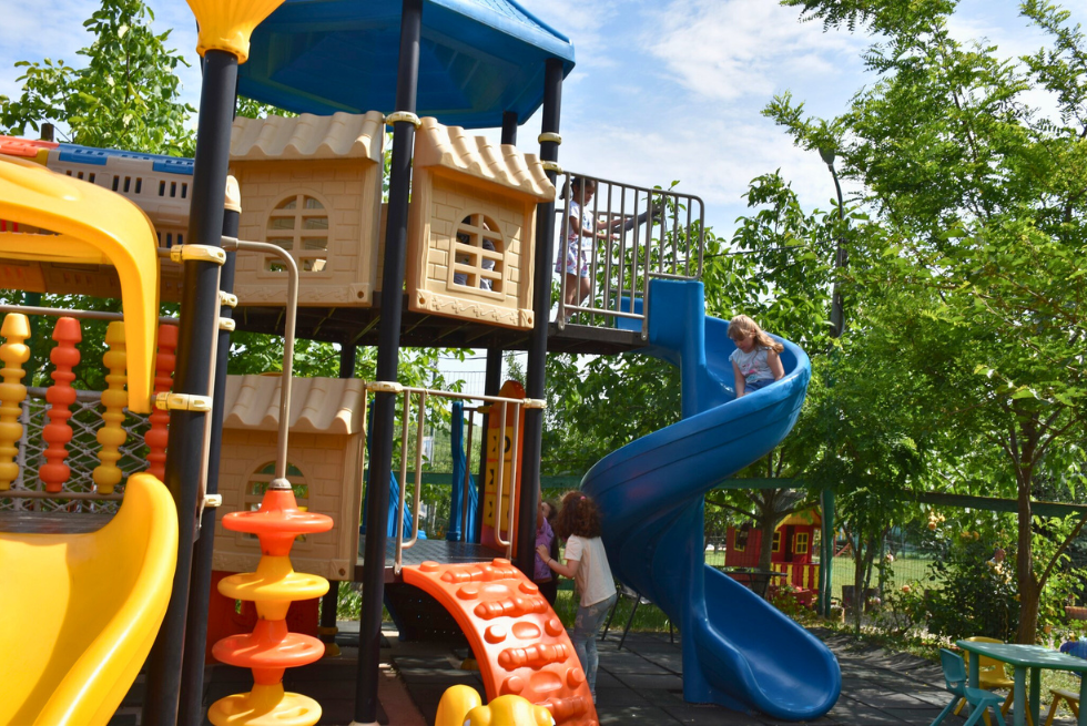 Amenajare complex de joaca exterior Hotel Riviera, Mamaia