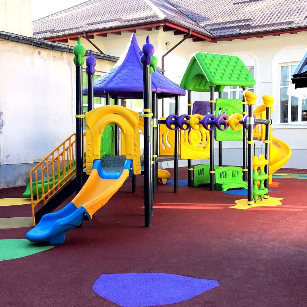 Amenajare complex de joaca exterior Gradinita nr. 138, Bucuresti
