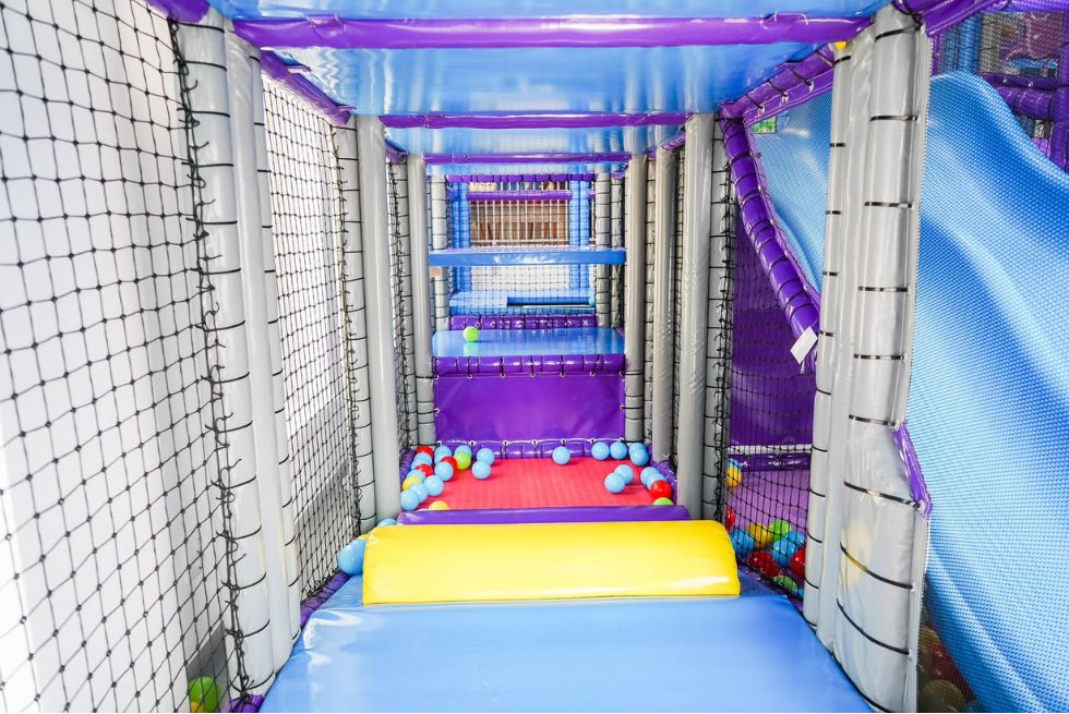 Amenajare loc de joacă de interior Gradinița Camigo, Cluj | Waterboyz