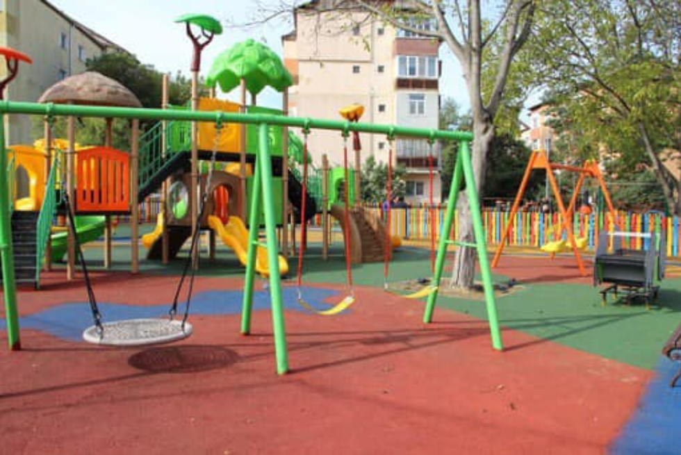 Amenajare complex de joaca exterior Primaria Zalau, Salaj