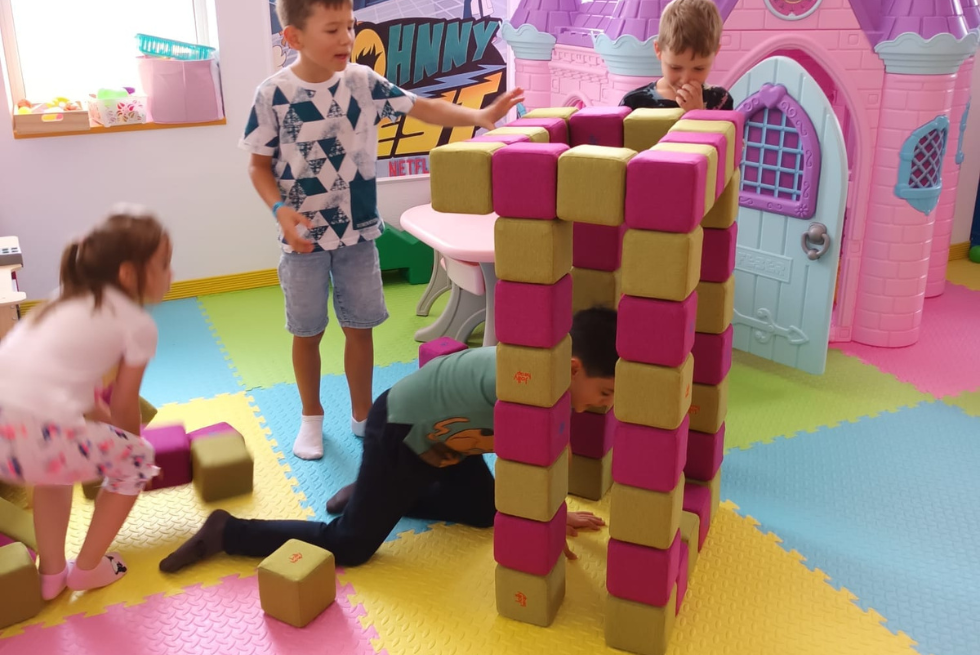 Amenajare loc de joaca de interior Zuzzy Kids, Botosani