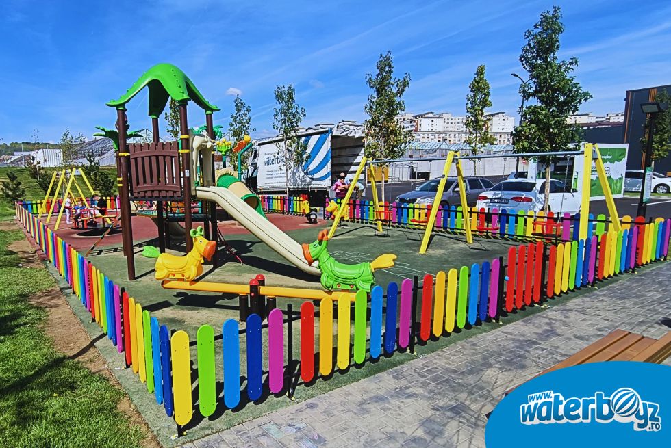 Designing outdoor playground Annabella Ramnicu Valcea