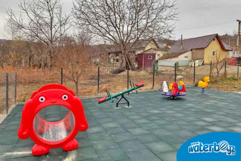 Designing outdoor playground, Deleni