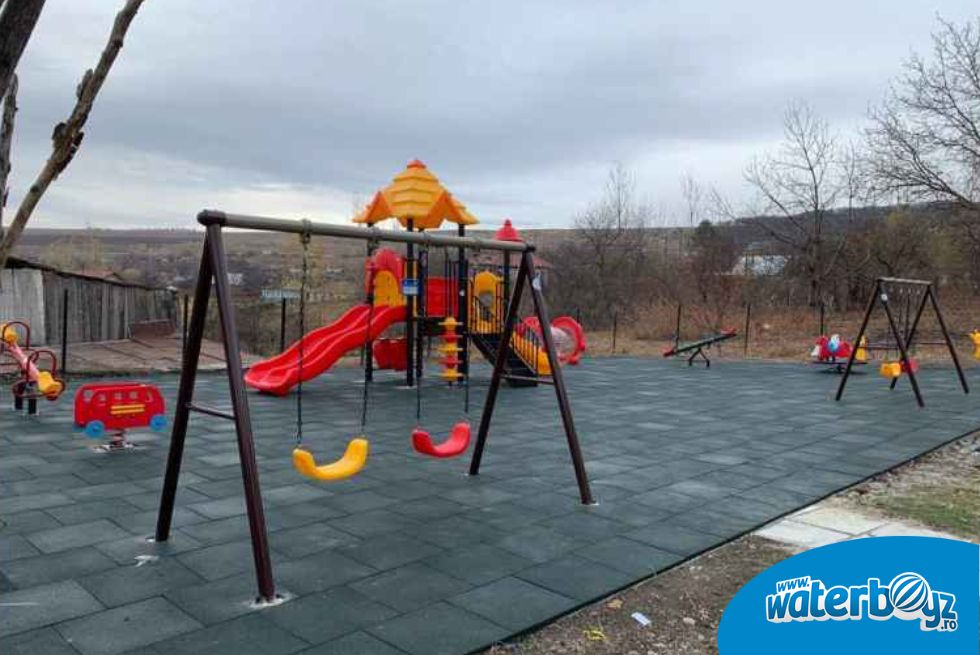 Designing outdoor playground, Deleni