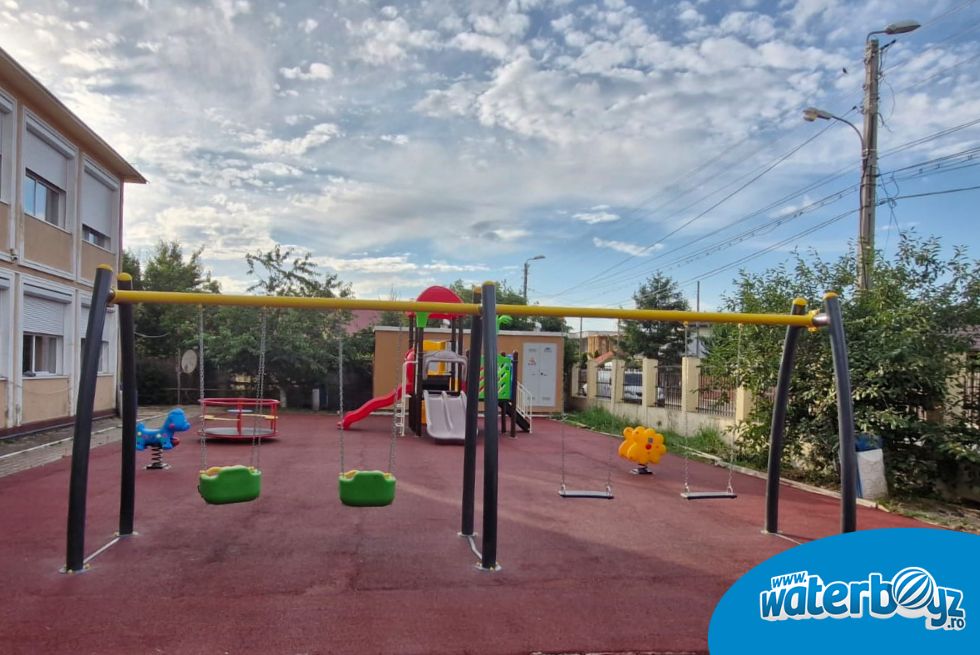 Arraning outdoor playground Mircea Voda Kindergarten, Calarasi