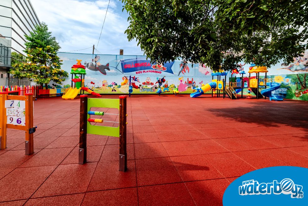 Arranging outdoor playground Kity Bity Kindergarten, Constanta