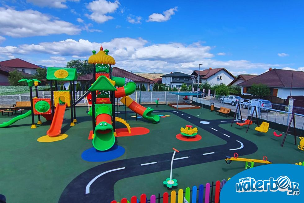 Amenajare loc de joaca Poppy's Playground Micesti, Alba Iulia