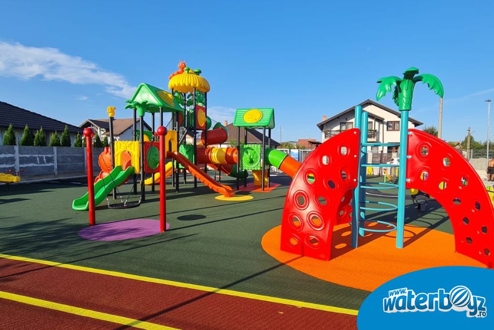 Amenajare loc de joaca de exterior Poppy's Playground Micesti, Alba Iulia