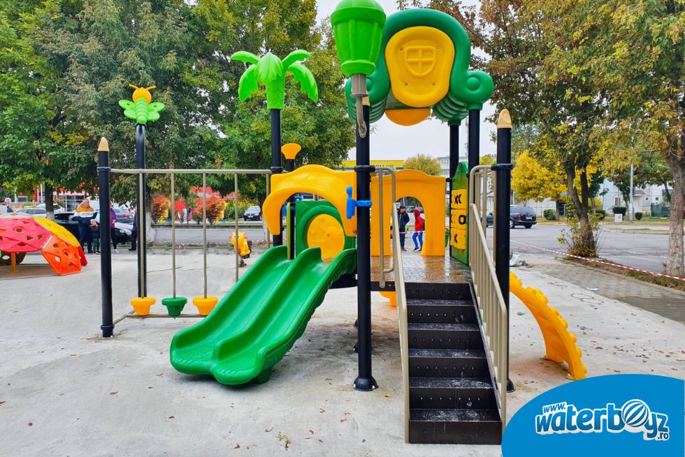 Amenajare loc de joaca de exterior Parcul Florilor, Calarasi
