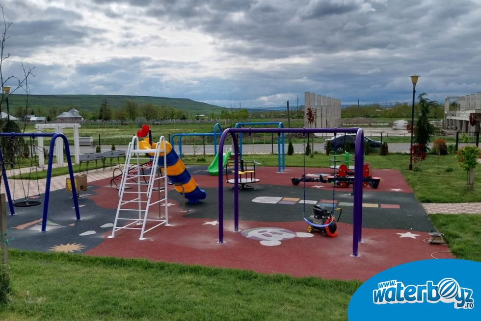 Amenajare complex de joaca exterior comuna Plugari, Iasi