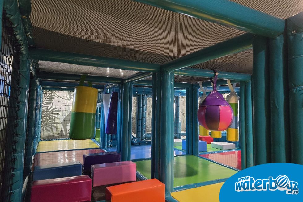 Amenajare loc de joaca Hotel Bucovina, Gura Humorului, Suceava