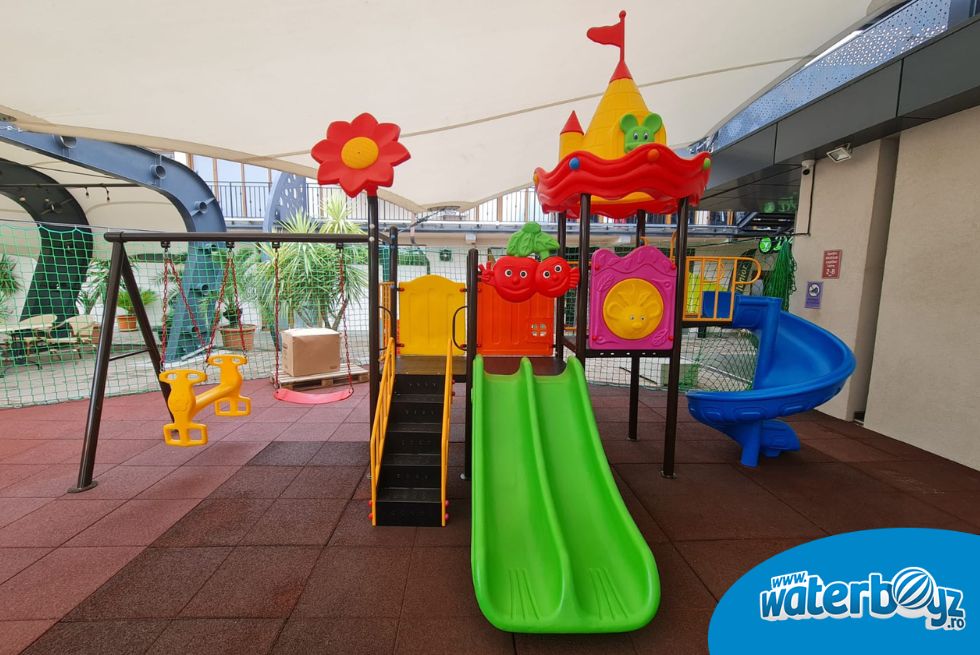 Amenajare complex de joaca exterior si interior DAF Kids Timisoara