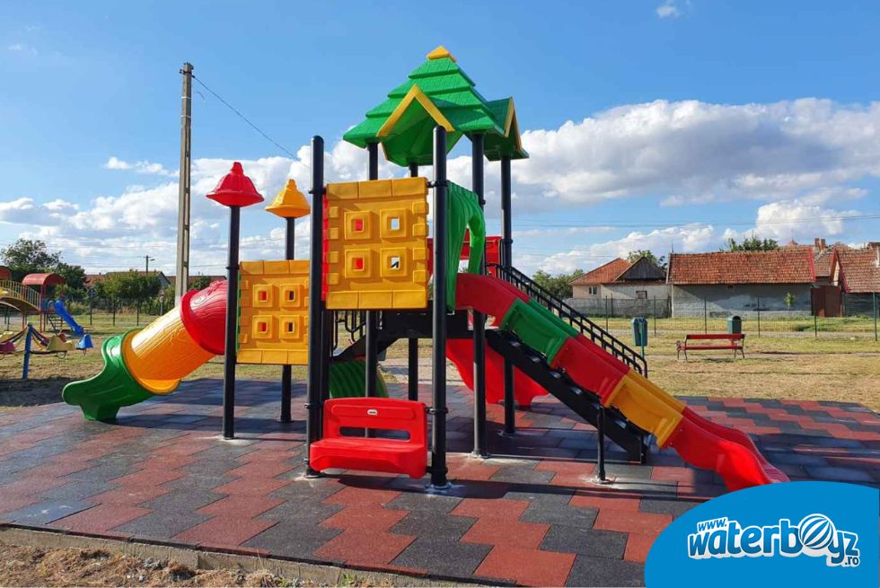 Amenajare complex de joaca exterior comuna Cefa, Bihor