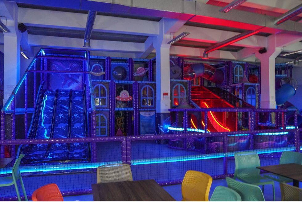 Craiova are primul loc de joaca cu LED din țară: un proiect Waterboyz