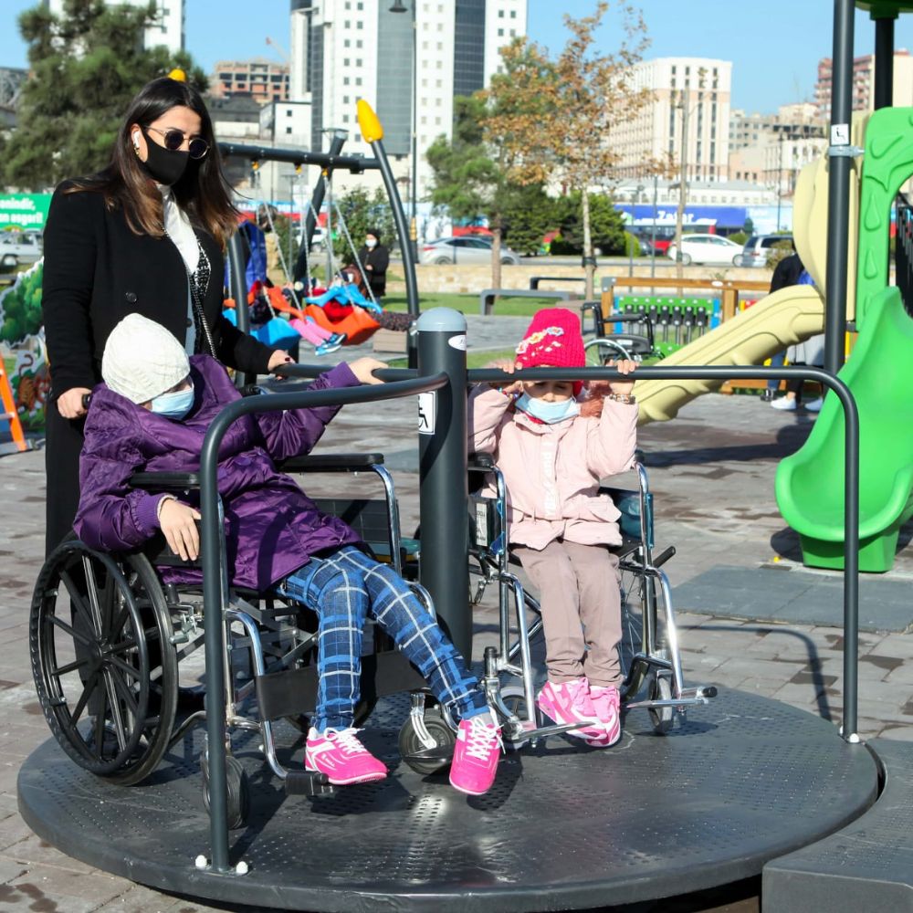 Loc de joaca pentru copii cu dizabilitati Waterboyz