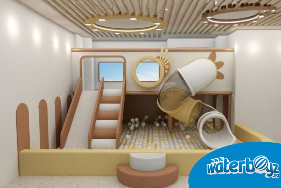 Mini complex de joacă modular pentru interior, dotat cu piscină cu bile, tobogan clasic, platformă etajată și spectaculos tobogan tubular semi-transparent &icirc;n spirală, conceput pentru spații compacte destinate familiilor cu copii.