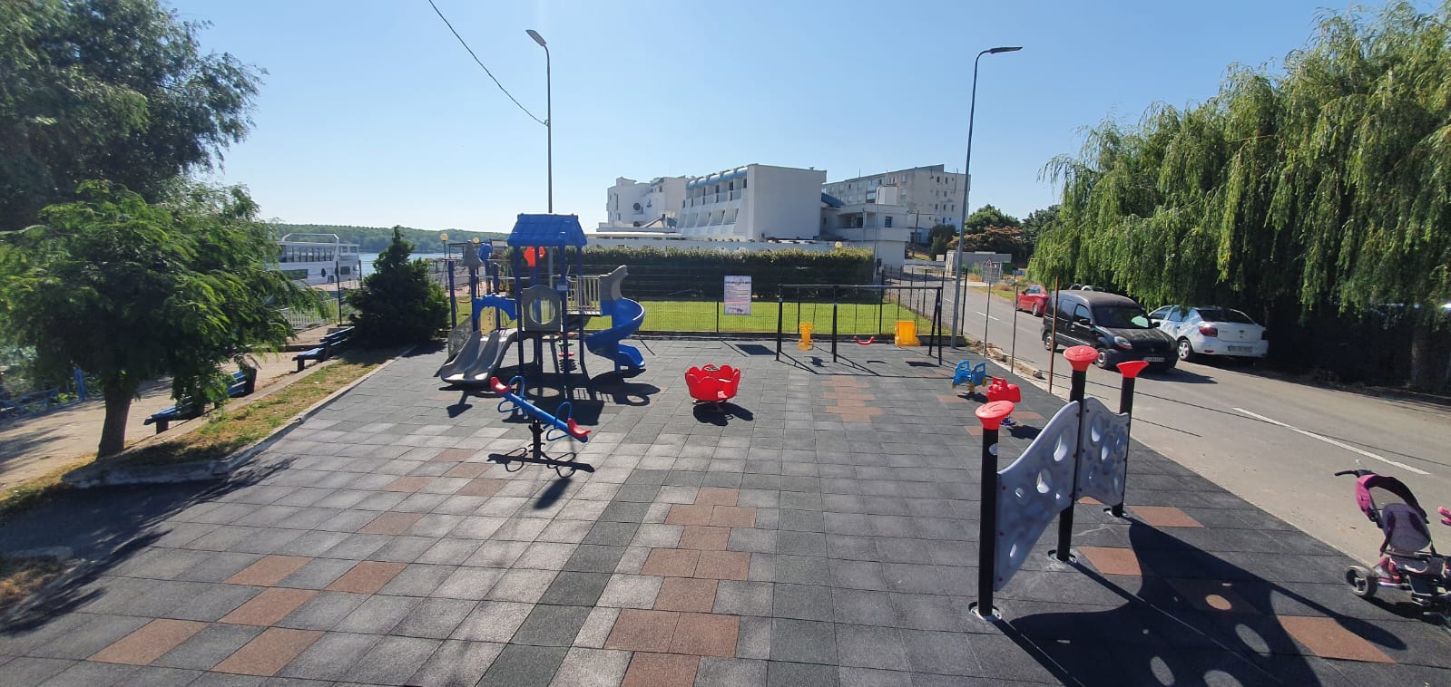 Amenajare complex de joacă de exterior Primăria Mahmudia, Tulcea